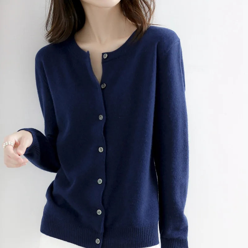 Women's long-sleeve button cardigan with round neckline and ribbed trims
