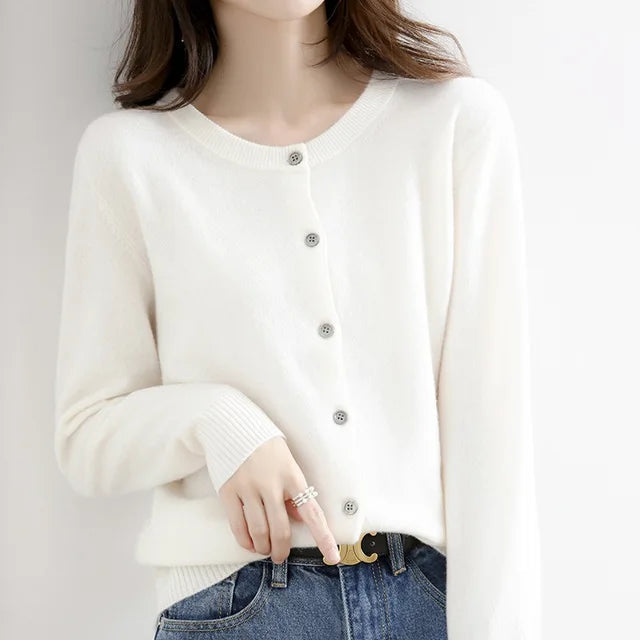 Women's long-sleeve button cardigan with round neckline and ribbed trims