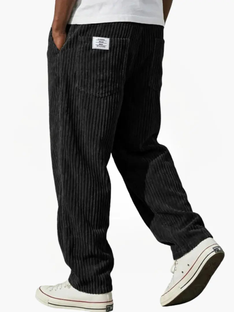 Men's straight-leg corduroy trousers with side and rear pockets