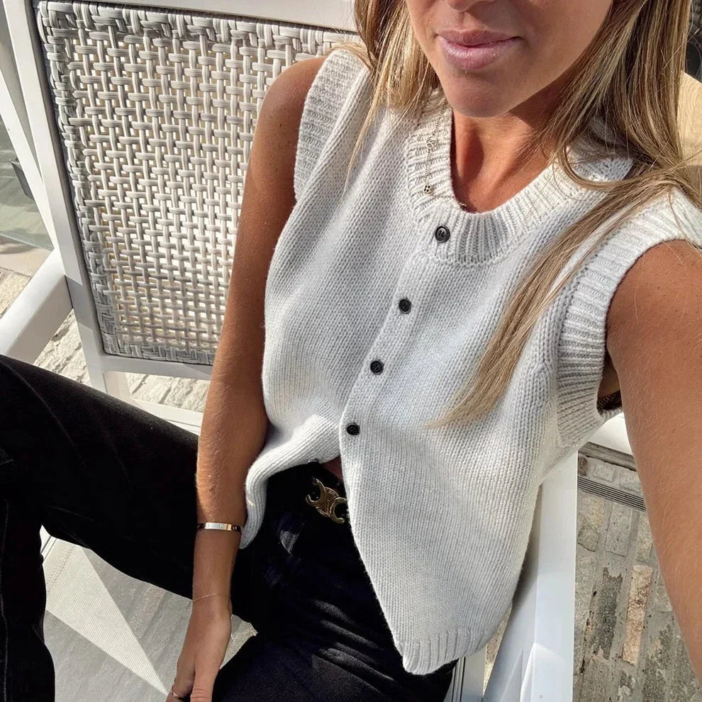 Women's knitted sleeveless cardigan vest with button front