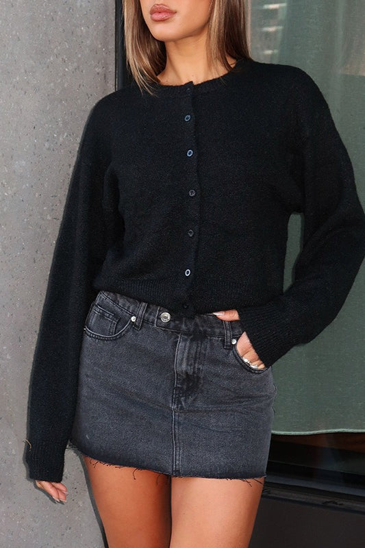 Women's V-neck button front cardigan with long sleeves