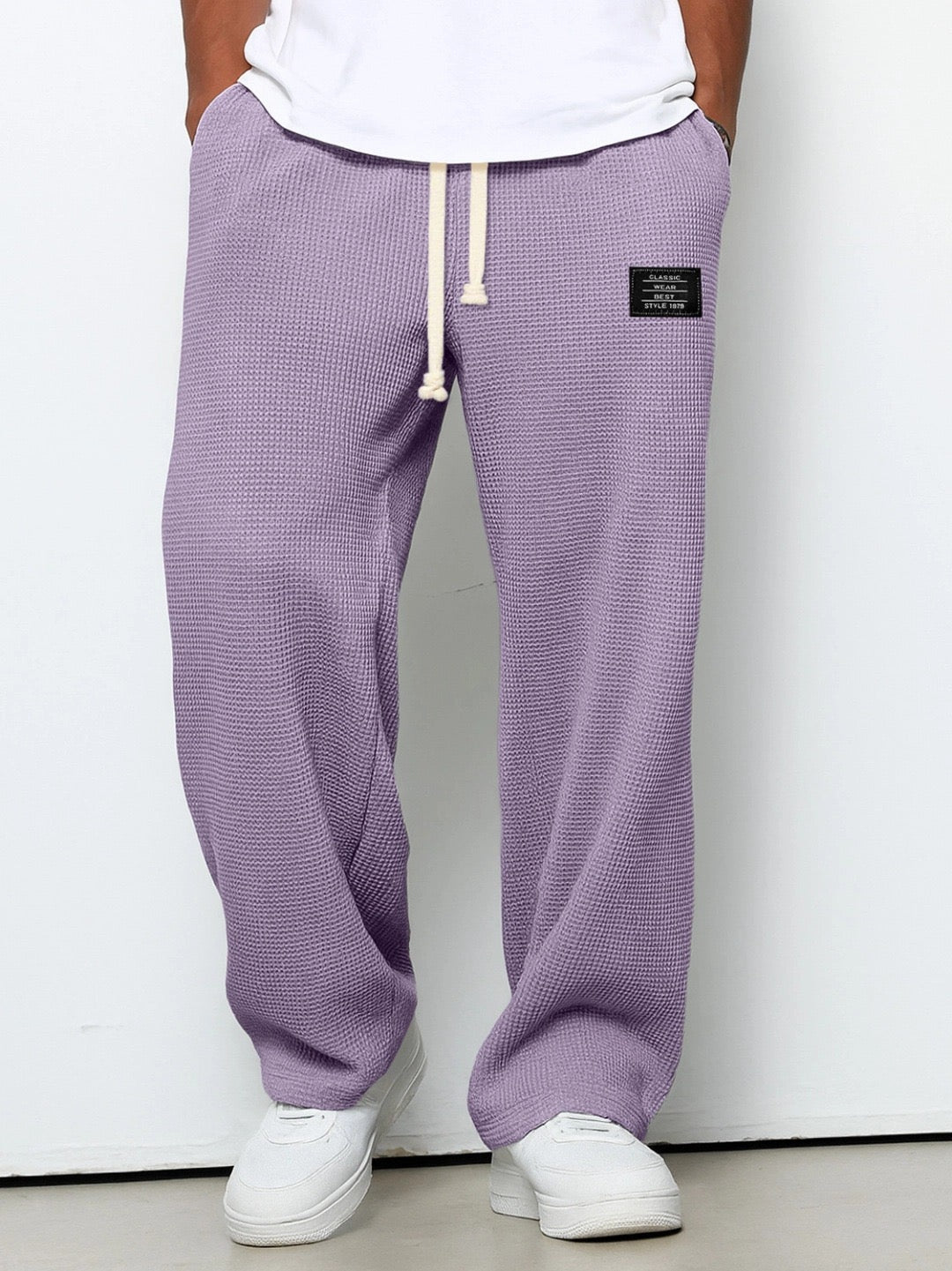 Men's relaxed-fit wide-leg trousers with drawstring waist in textured fabric
