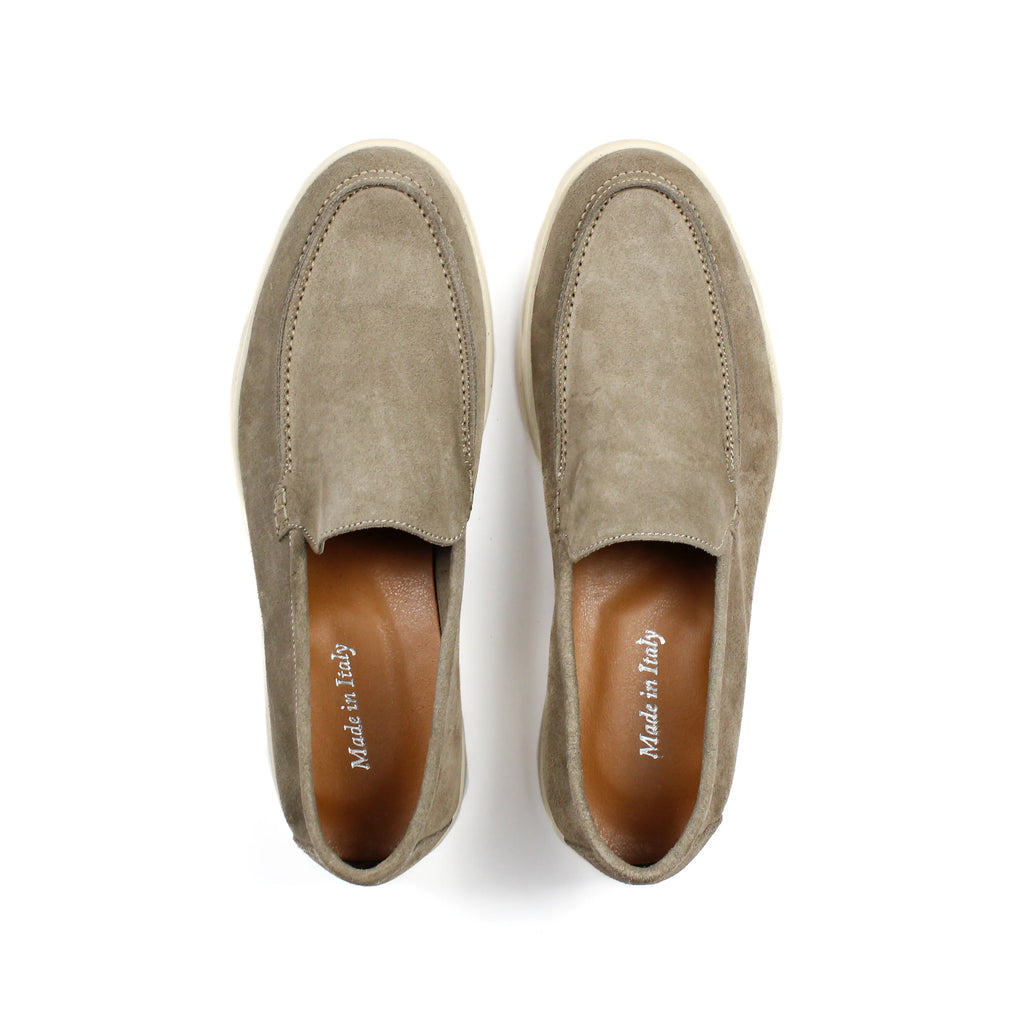 Men's beige moc toe slip-on loafers with low cream soles