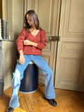 Women's knitted V-neck cardigan with long sleeves and front buttons