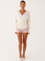 Women's ivory ribbed wrap cardigan with V-neckline, long sleeves and tie waist