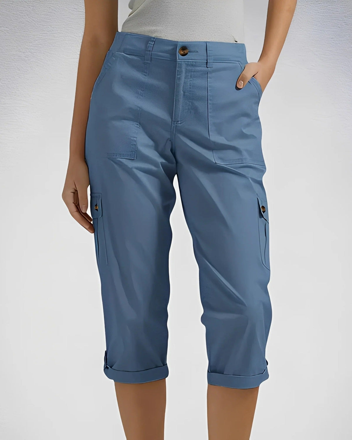 Women's high-waisted cropped cargo trousers with straight legs and multiple flap pockets