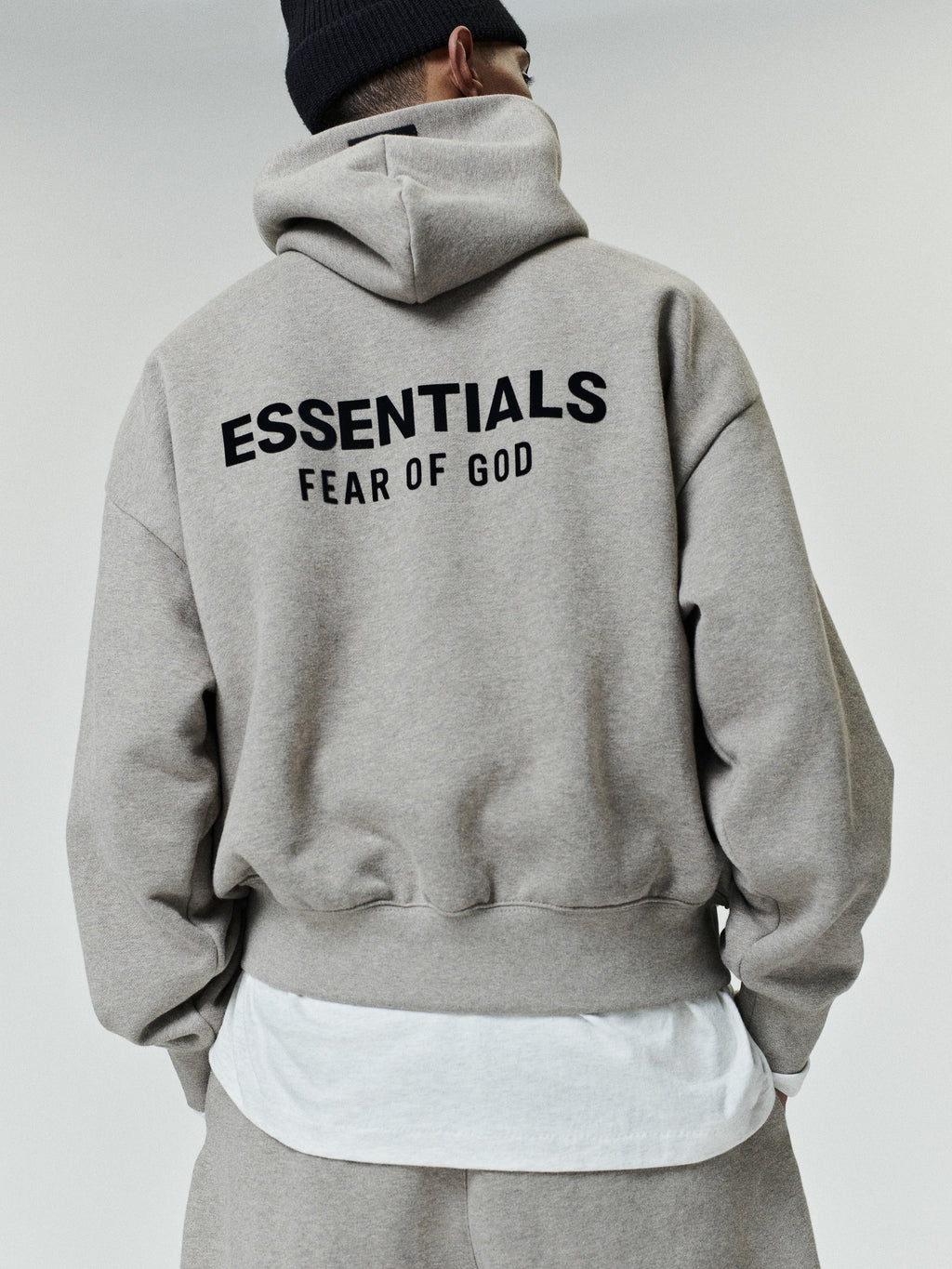 Men's heathered classic hoodie with kangaroo pocket