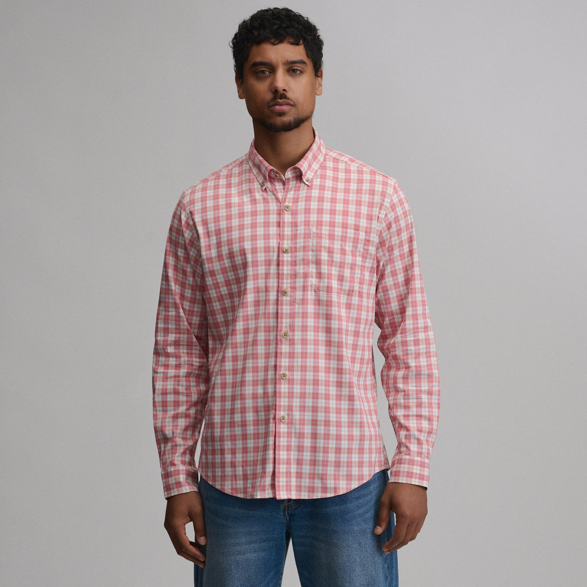 Men's checked long-sleeve shirt with button-down collar and chest pocket