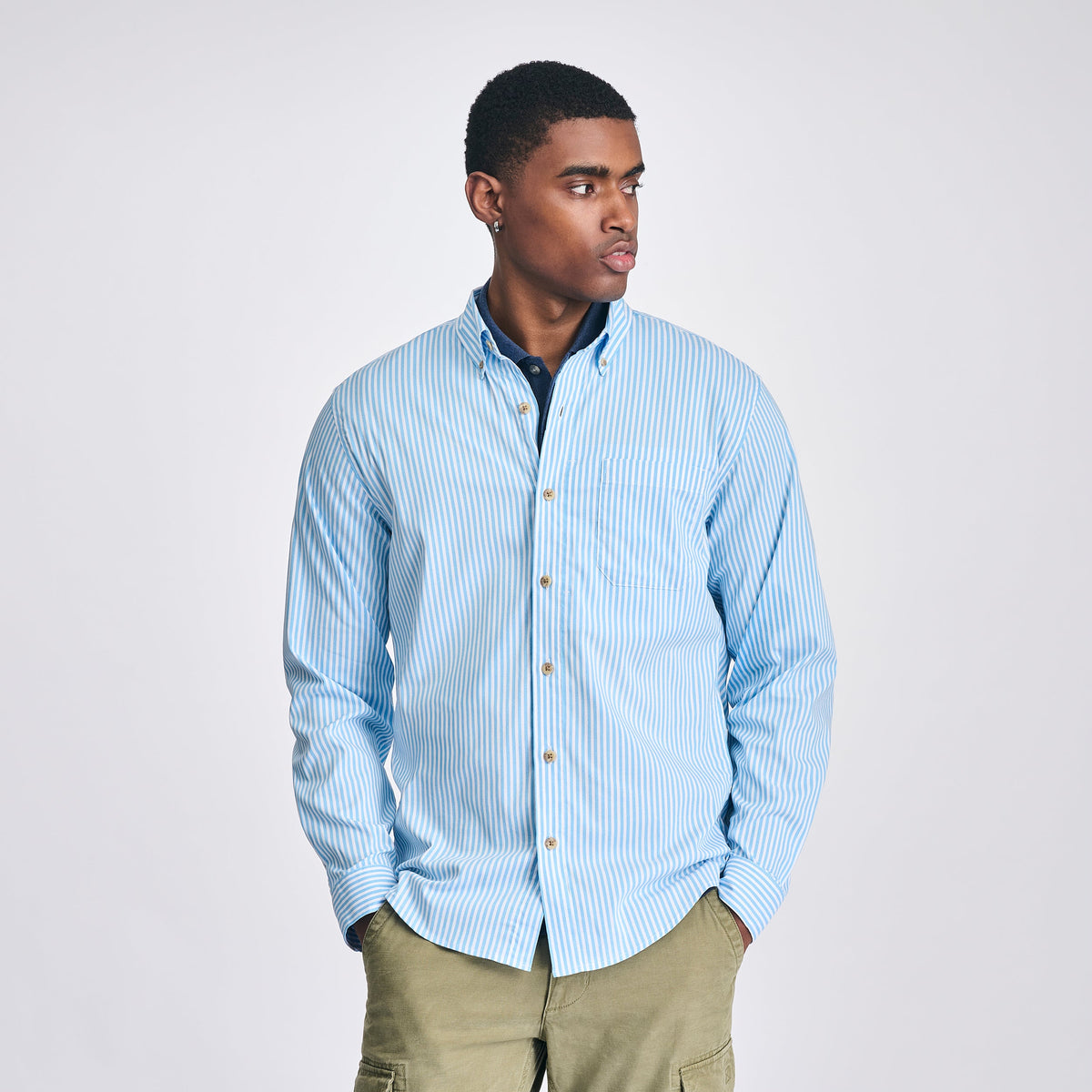 Men's checked long-sleeve shirt with button-down collar and chest pocket