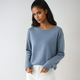 Women's fine knit sweater with round neck and long sleeves