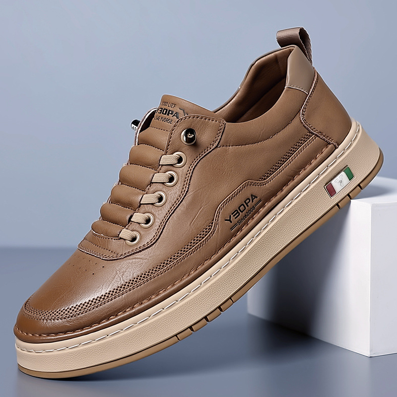 Men's stitched panel lace-up sneakers with low textured sole