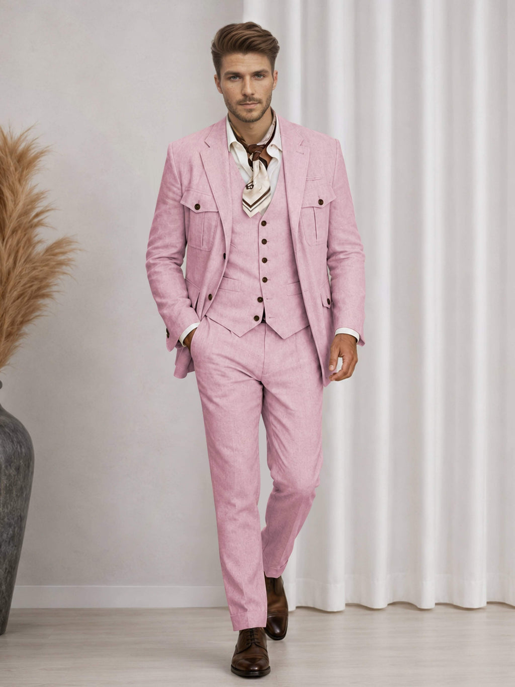 Men's three-piece suit with notch-lapel jacket, buttoned waistcoat and matching trousers