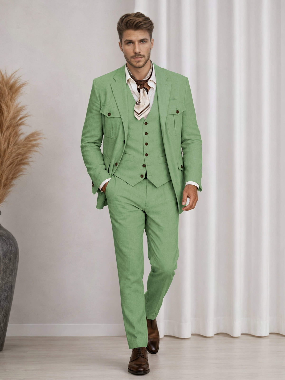 Men's three-piece suit with notch-lapel jacket, buttoned waistcoat and matching trousers