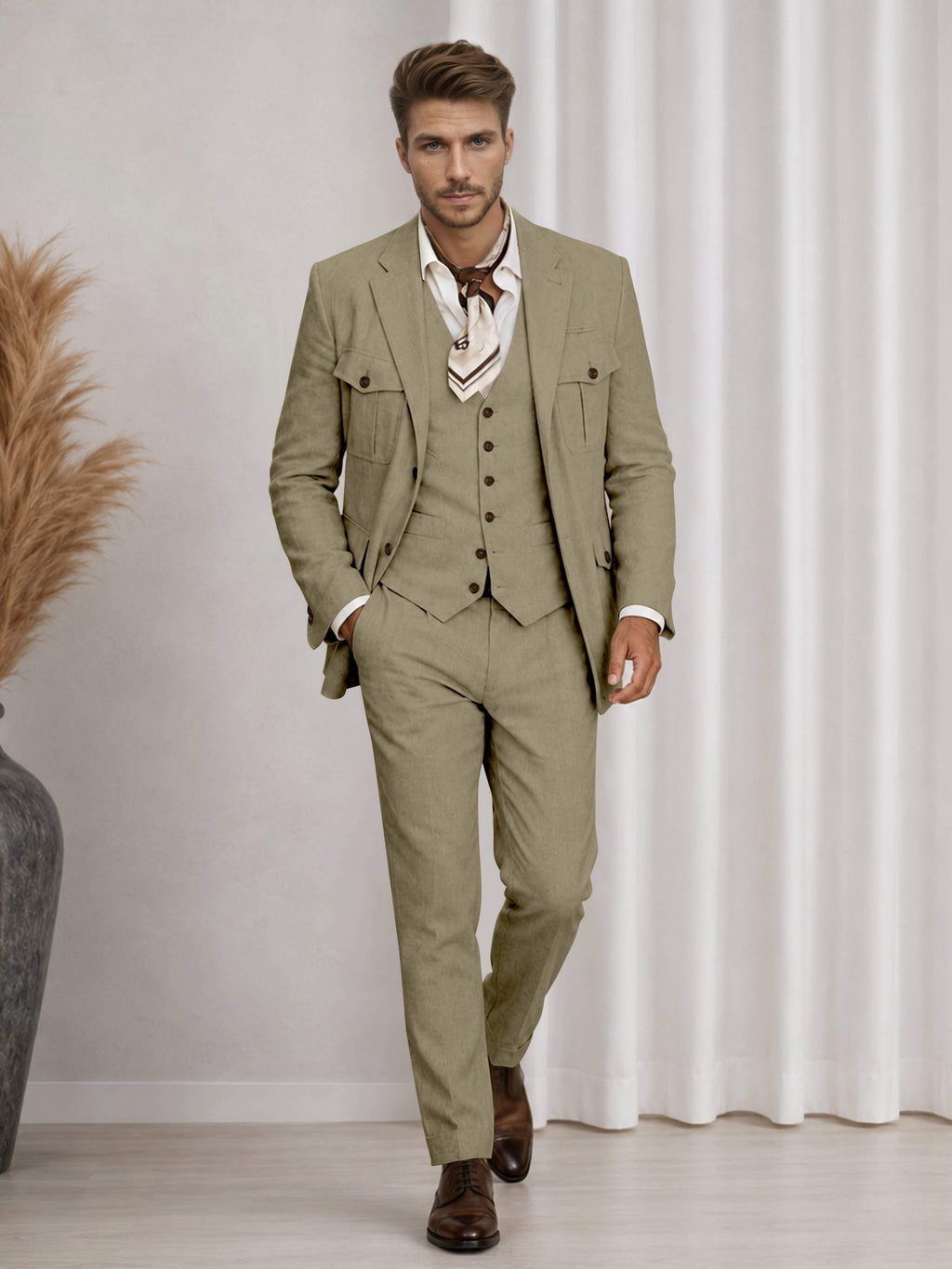 Men's three-piece suit with notch-lapel jacket, buttoned waistcoat and matching trousers