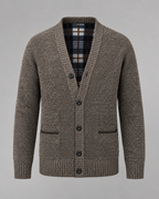 Ribbed V-neck cardigan with long sleeves, buttons and front pockets