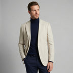 Men's single-breasted blazer with notched lapels and flap pockets