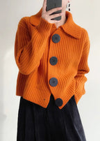 Cropped ribbed knit cardigan with Peter Pan collar and large buttons