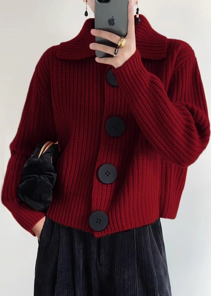 Cropped ribbed knit cardigan with Peter Pan collar and large buttons