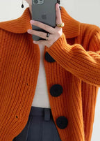 Cropped ribbed knit cardigan with Peter Pan collar and large buttons