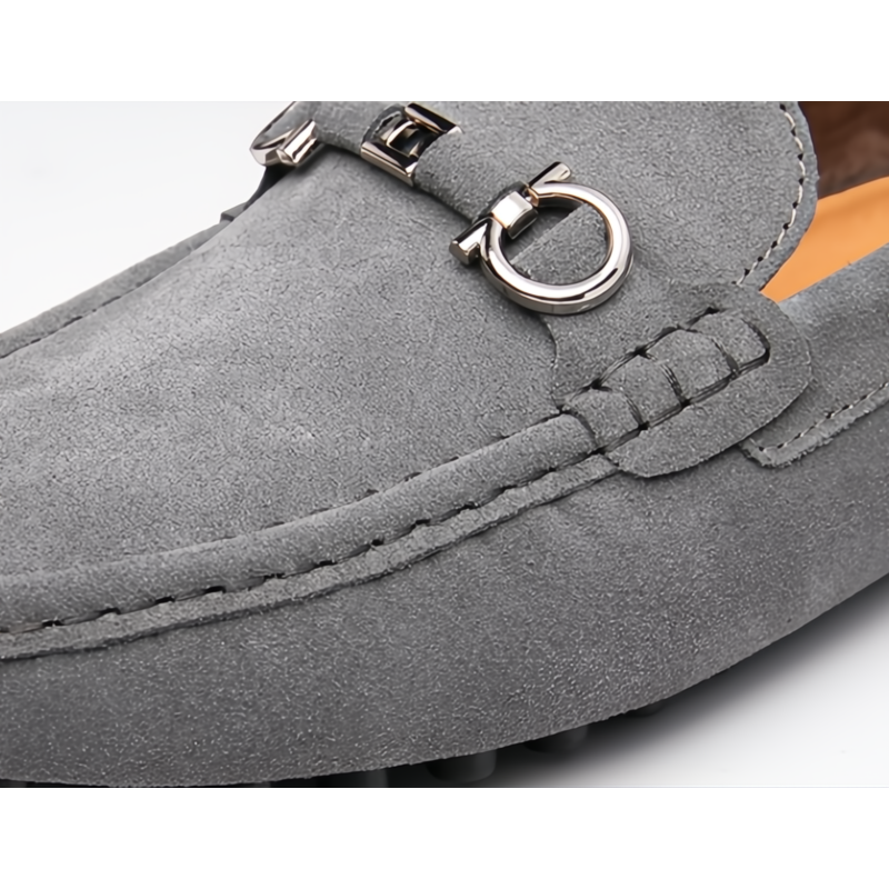 Men's slip-on loafers with metal bit, moc toe and lugged sole