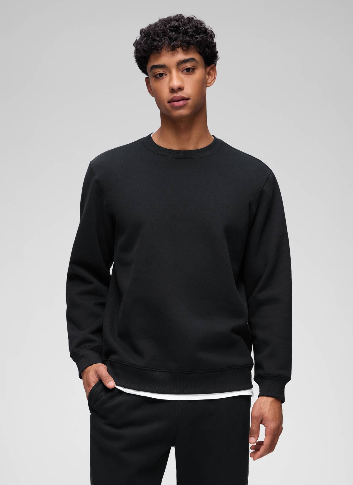 Men's plain fleece lined crew neck sweatshirt with ribbed trims