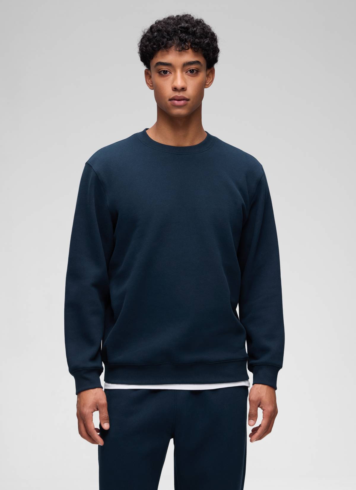 Men's plain fleece lined crew neck sweatshirt with ribbed trims
