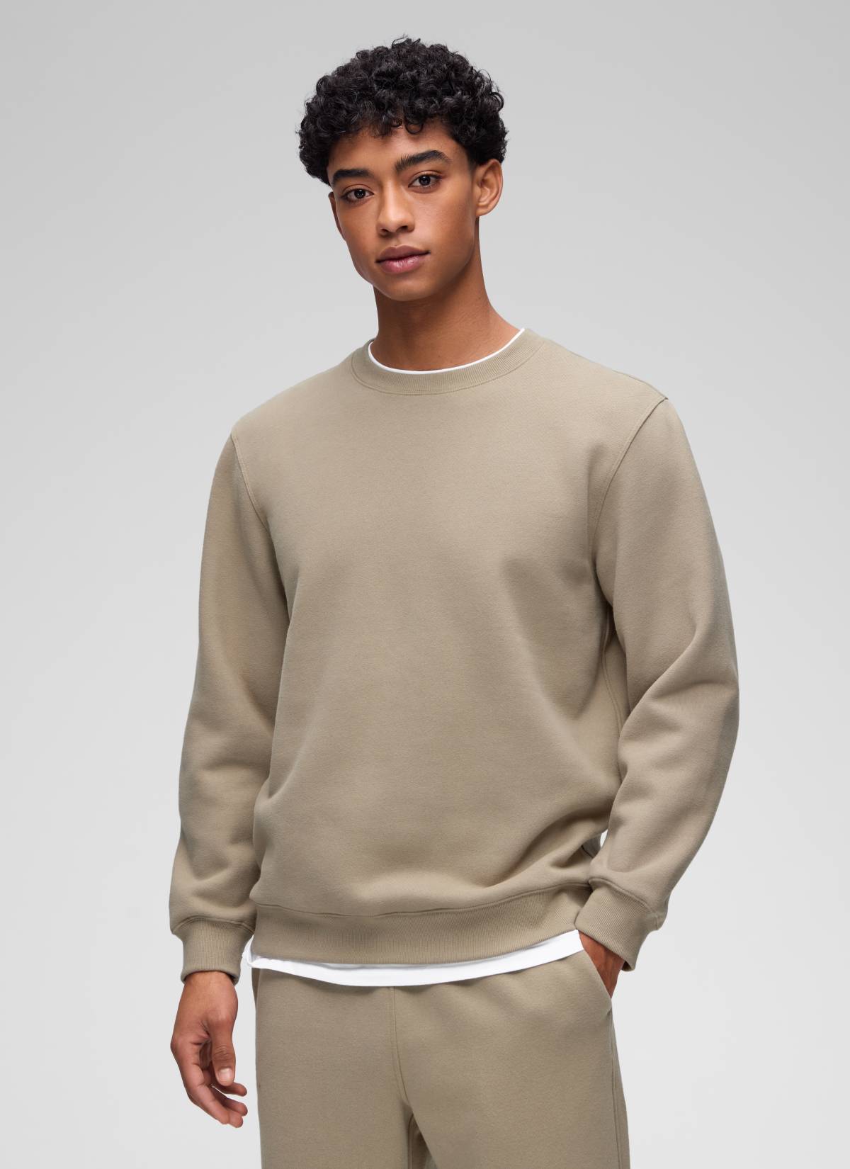 Men's plain fleece lined crew neck sweatshirt with ribbed trims