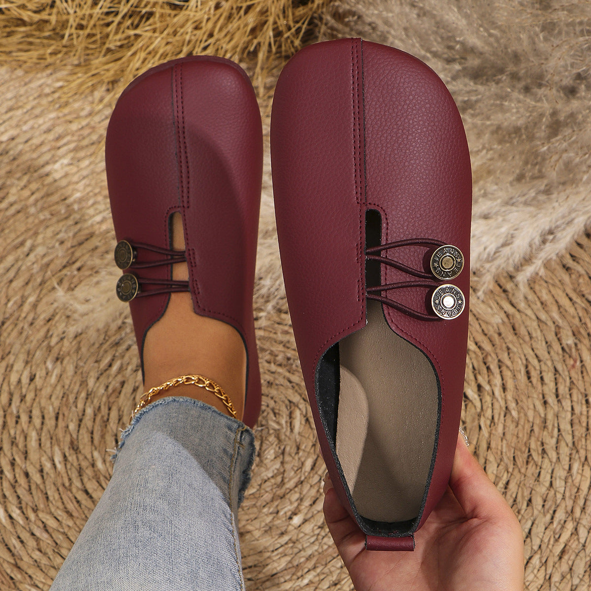 Round toe casual shoes with crossed lace detail