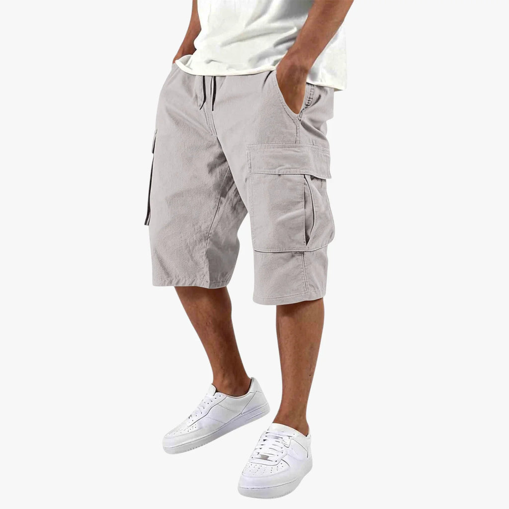 Men's relaxed knee-length cargo shorts with utility pockets