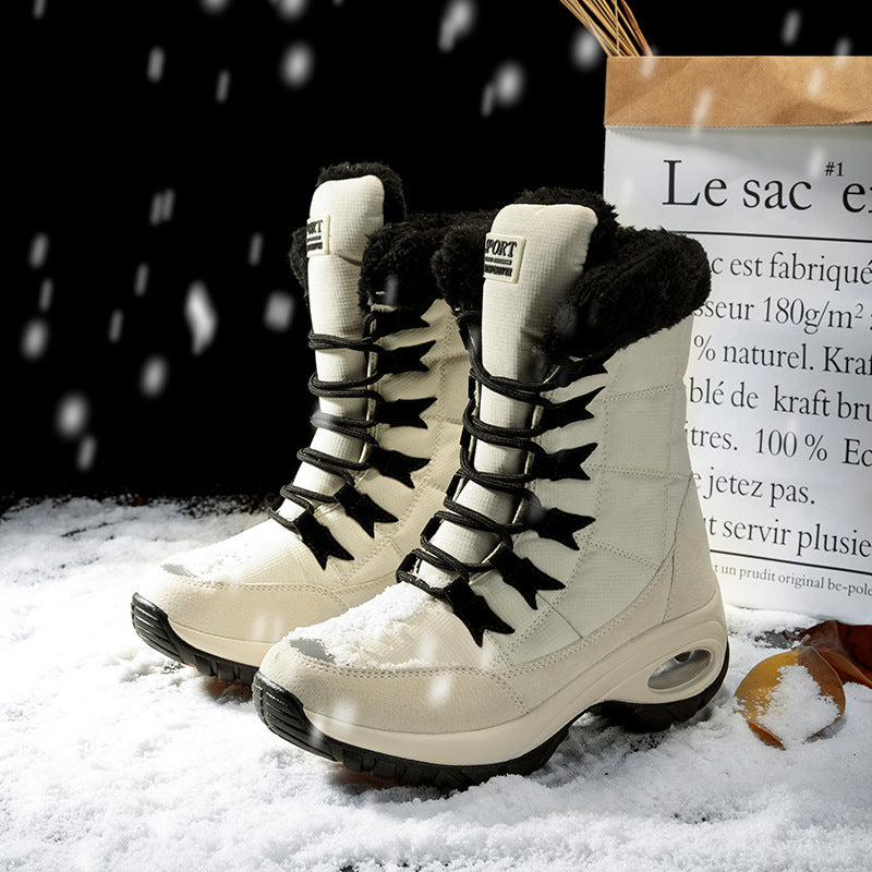 High top lace-up winter boots with faux fur collar