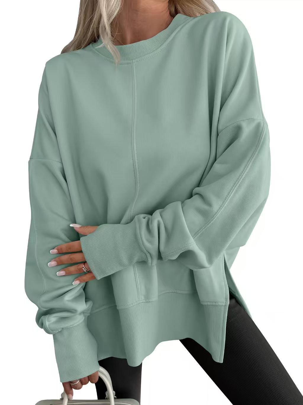 Women's oversized crew neck sweatshirt with dropped shoulders and ribbed trims