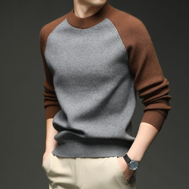 Men's two-tone crew-neck sweater with long raglan sleeves and ribbed trims