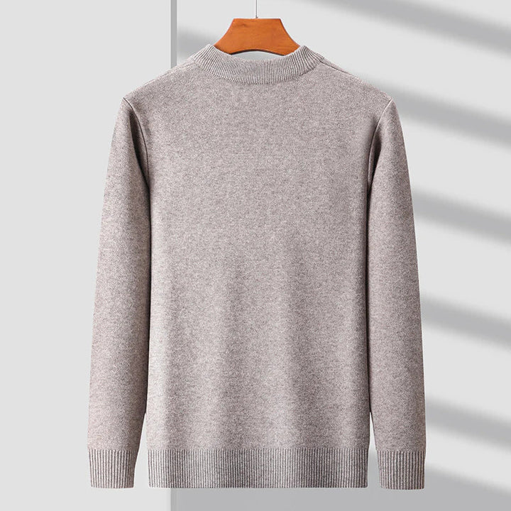 Men's geometric argyle crew neck sweater with long sleeves and ribbed trims