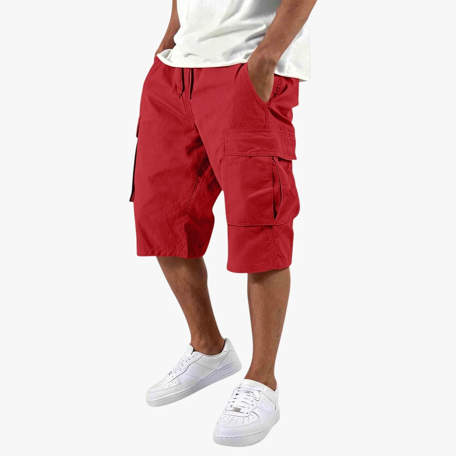 Men's relaxed knee-length cargo shorts with utility pockets