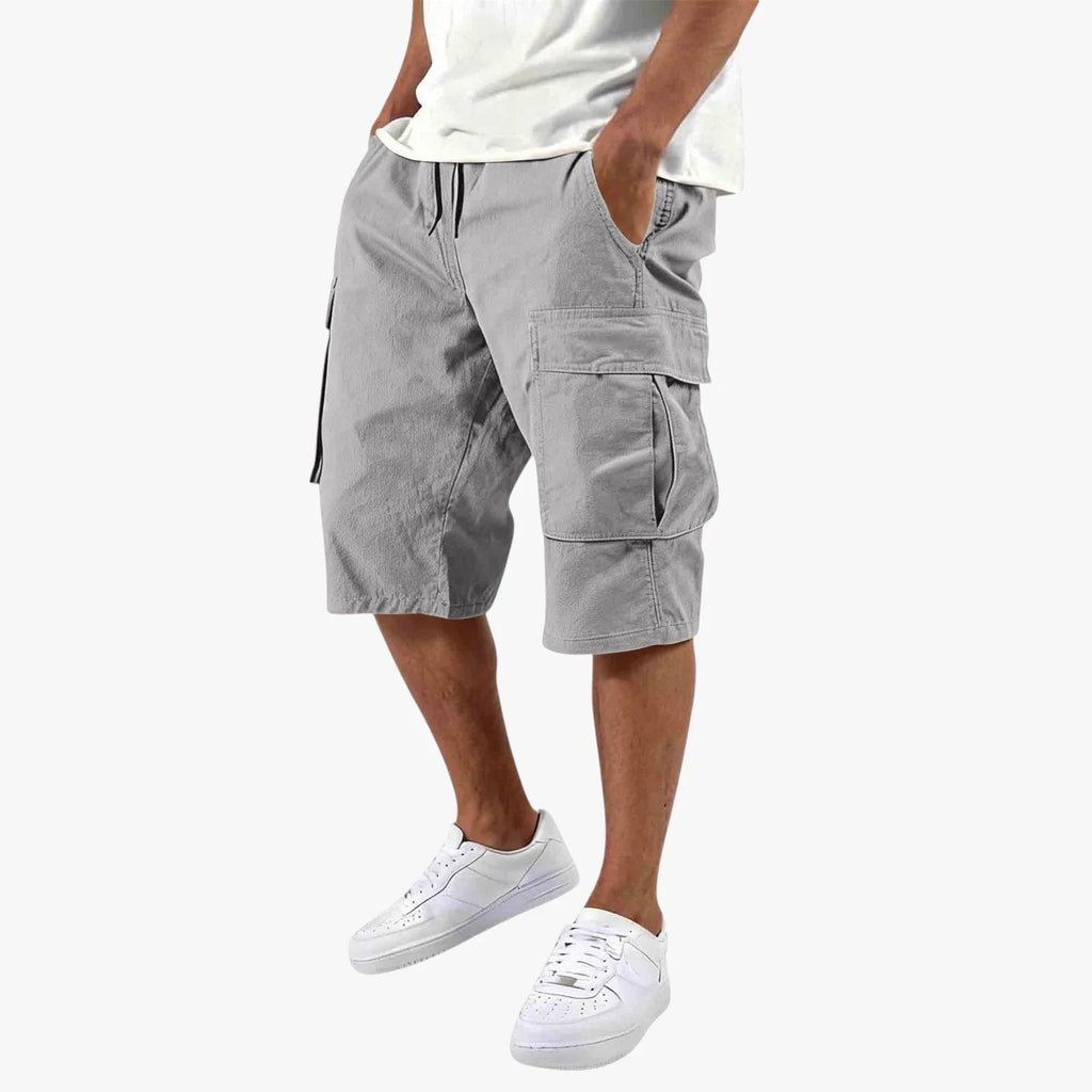 Men's relaxed knee-length cargo shorts with utility pockets