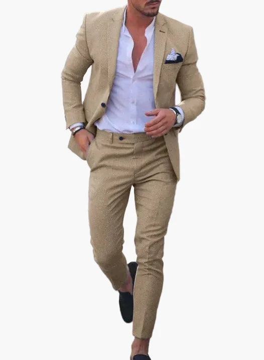 Men's slim fit suit set with notched-lapel blazer and tapered trousers
