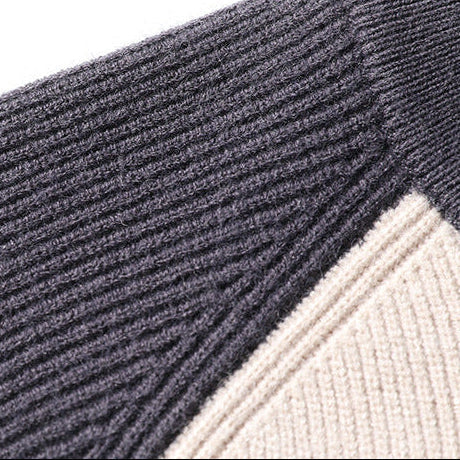 Men's two-tone crew-neck sweater with long raglan sleeves and ribbed trims