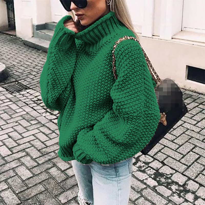 Women's chunky knit turtleneck sweater with long sleeves