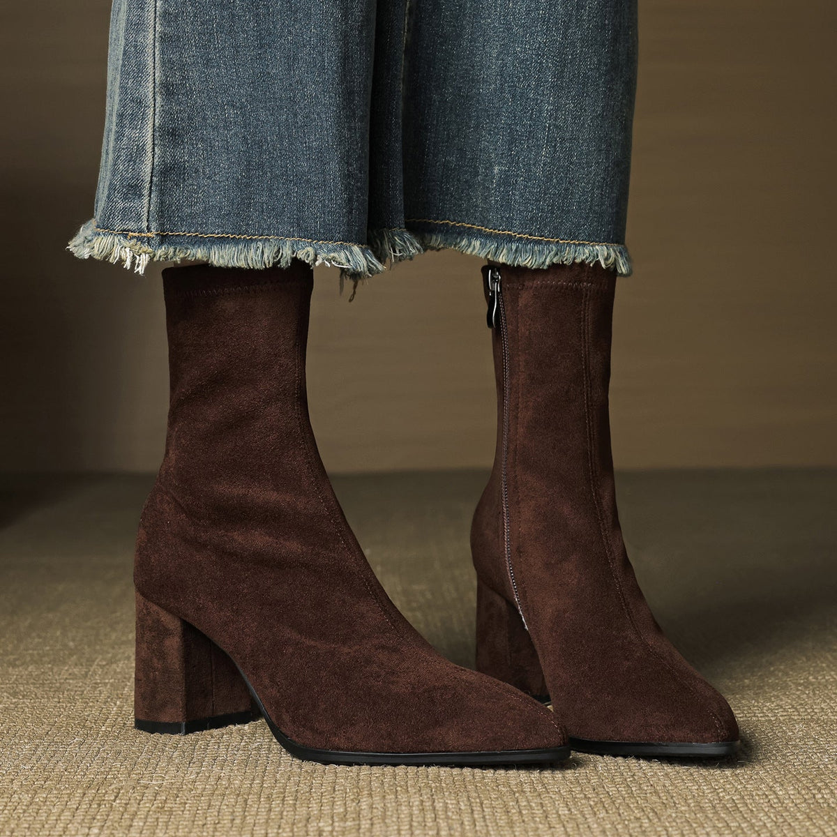 Women's ankle boots with pointed toes, side zips and high block heels