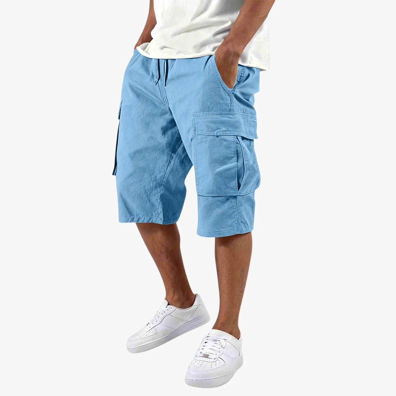 Men's relaxed knee-length cargo shorts with utility pockets
