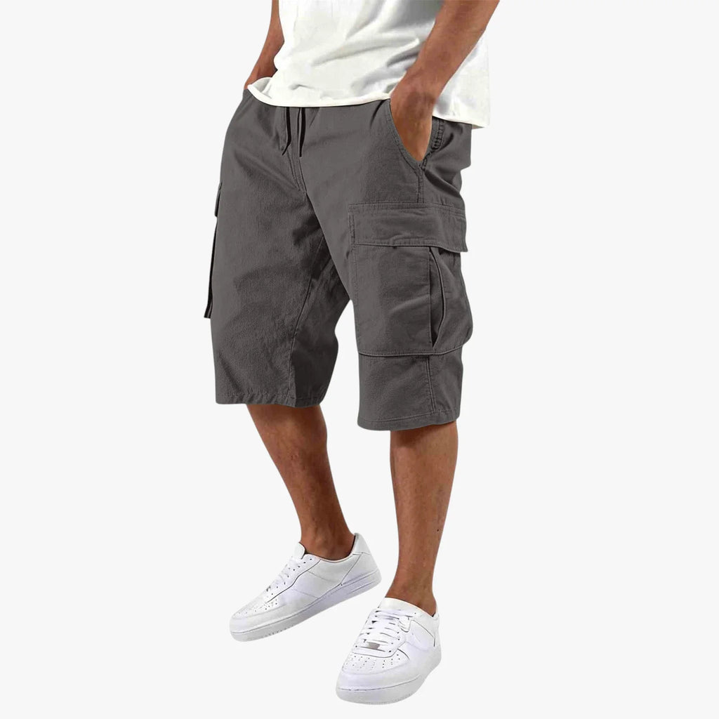 Men's relaxed knee-length cargo shorts with utility pockets