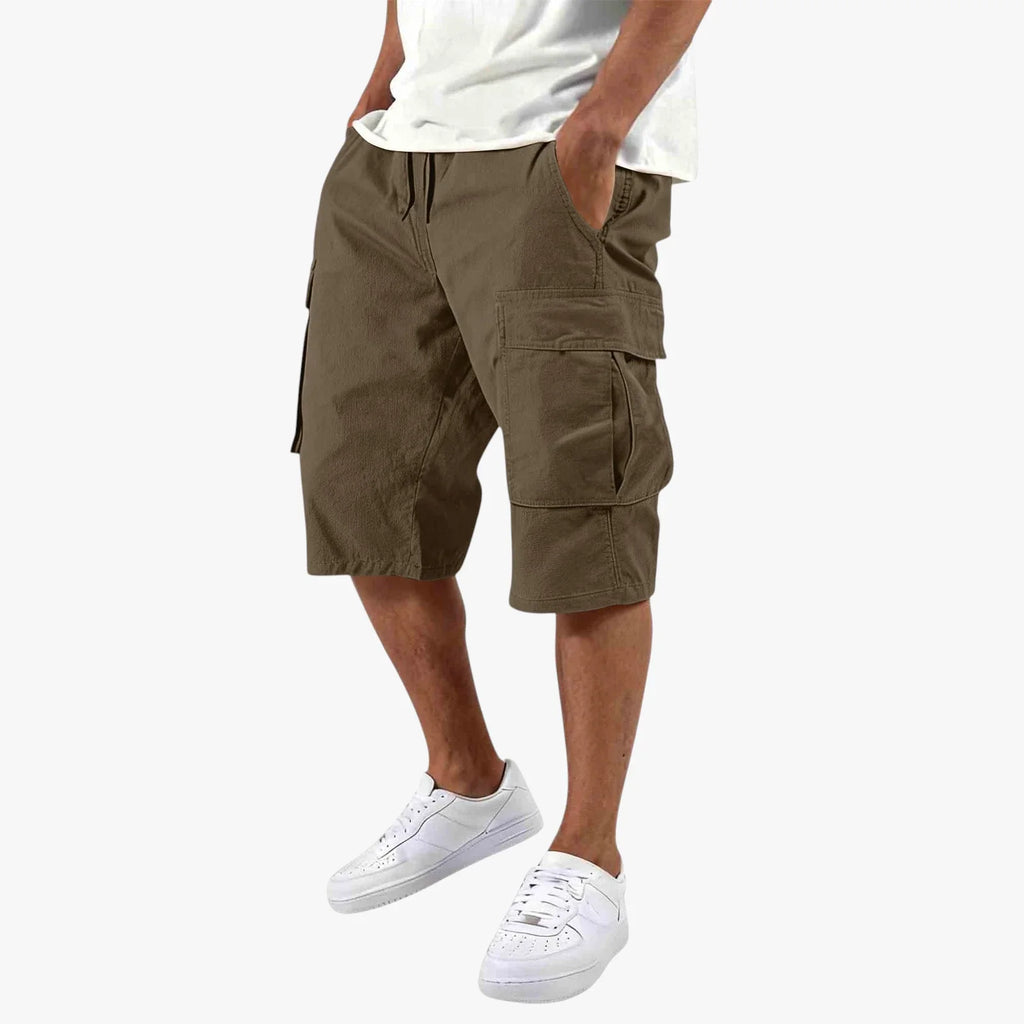 Men's relaxed knee-length cargo shorts with utility pockets