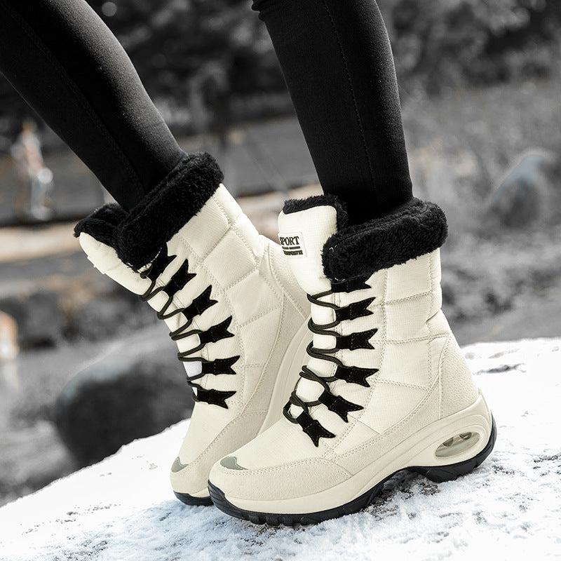 High top lace-up winter boots with faux fur collar