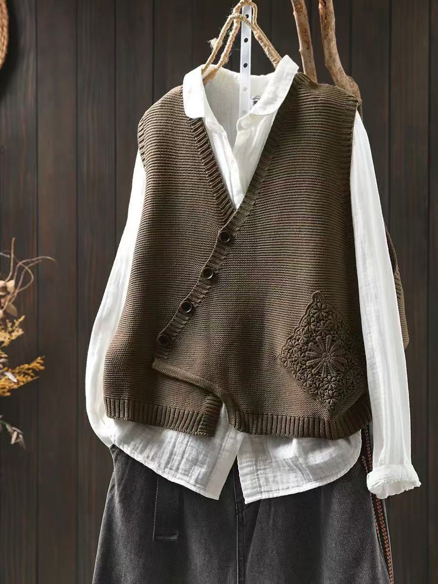 Women's knitted V-neck waistcoat with button front and floral panel