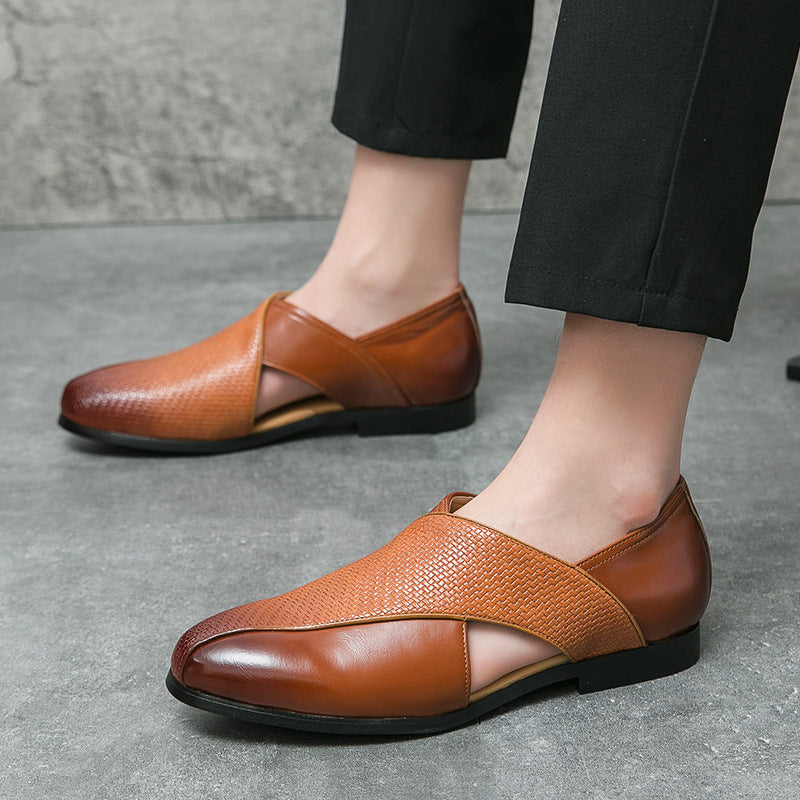 Textured loafers with penny-style straps in brown and black