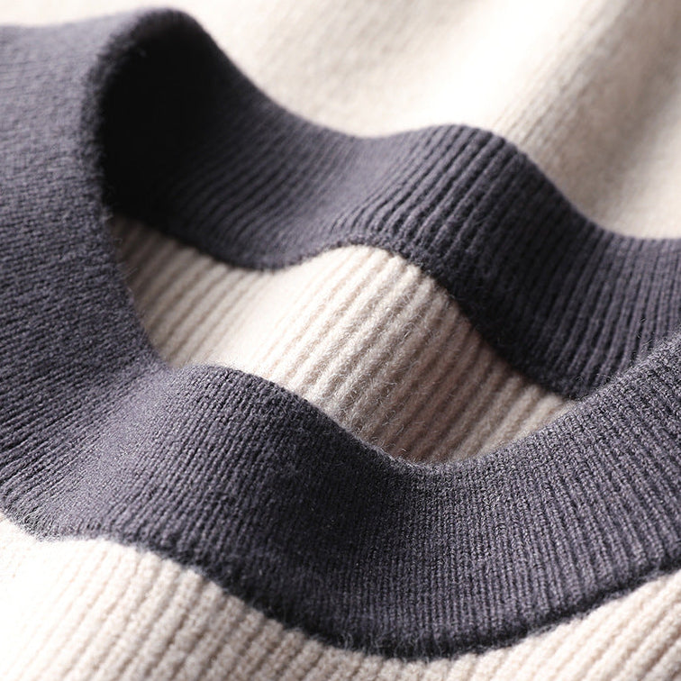 Men's two-tone crew-neck sweater with long raglan sleeves and ribbed trims