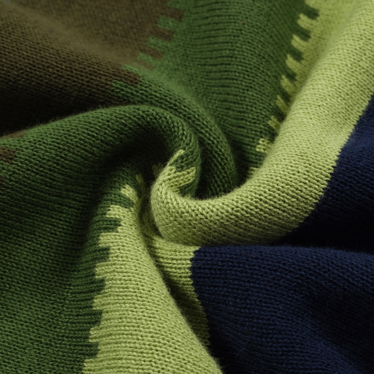 oxknitmenvintageclothing1960smodstylecasualgradientdarkblueretropolo1