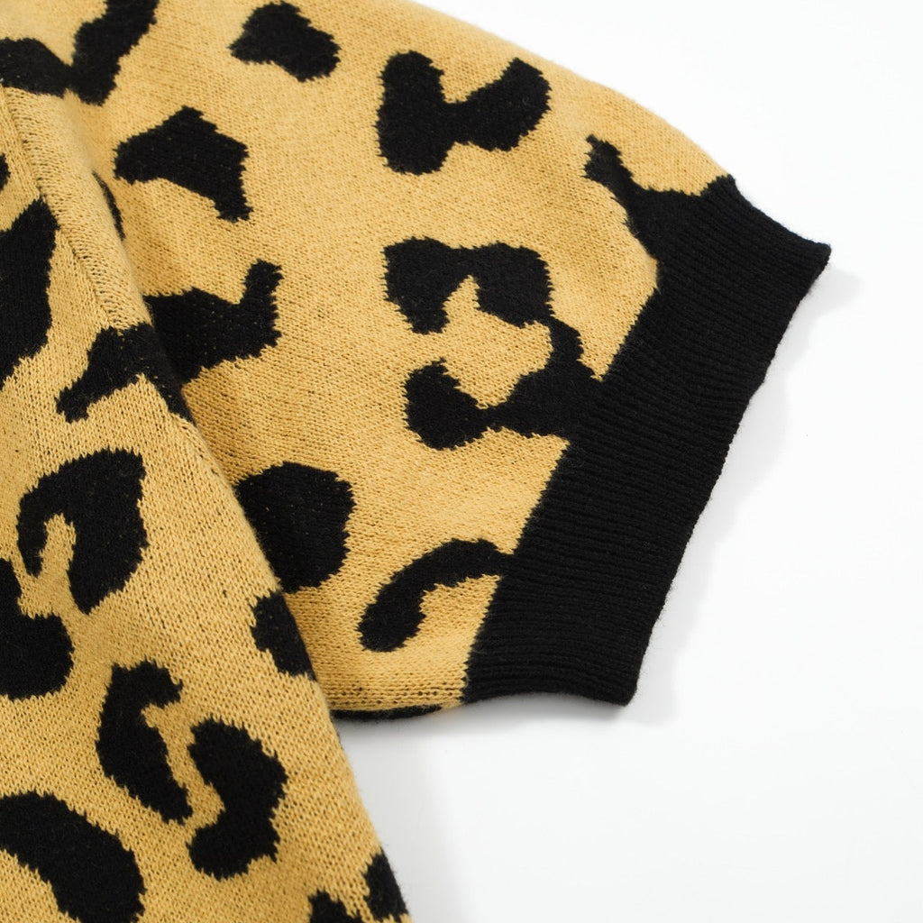 Men's yellow and black leopard print knit polo shirt with short sleeves
