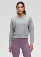 Women's plain crewneck sweatshirt with long sleeves and ribbed trims