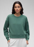Women's plain crewneck sweatshirt with long sleeves and ribbed trims
